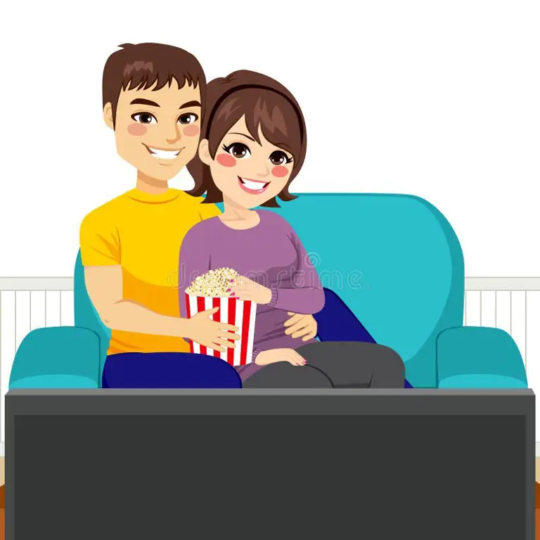 Pasangan menonton film anime bersama